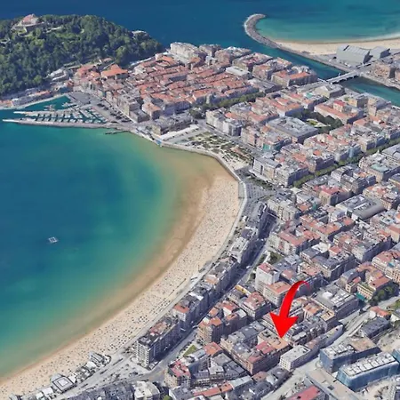 Always Easy I Marina * San Sebastián
